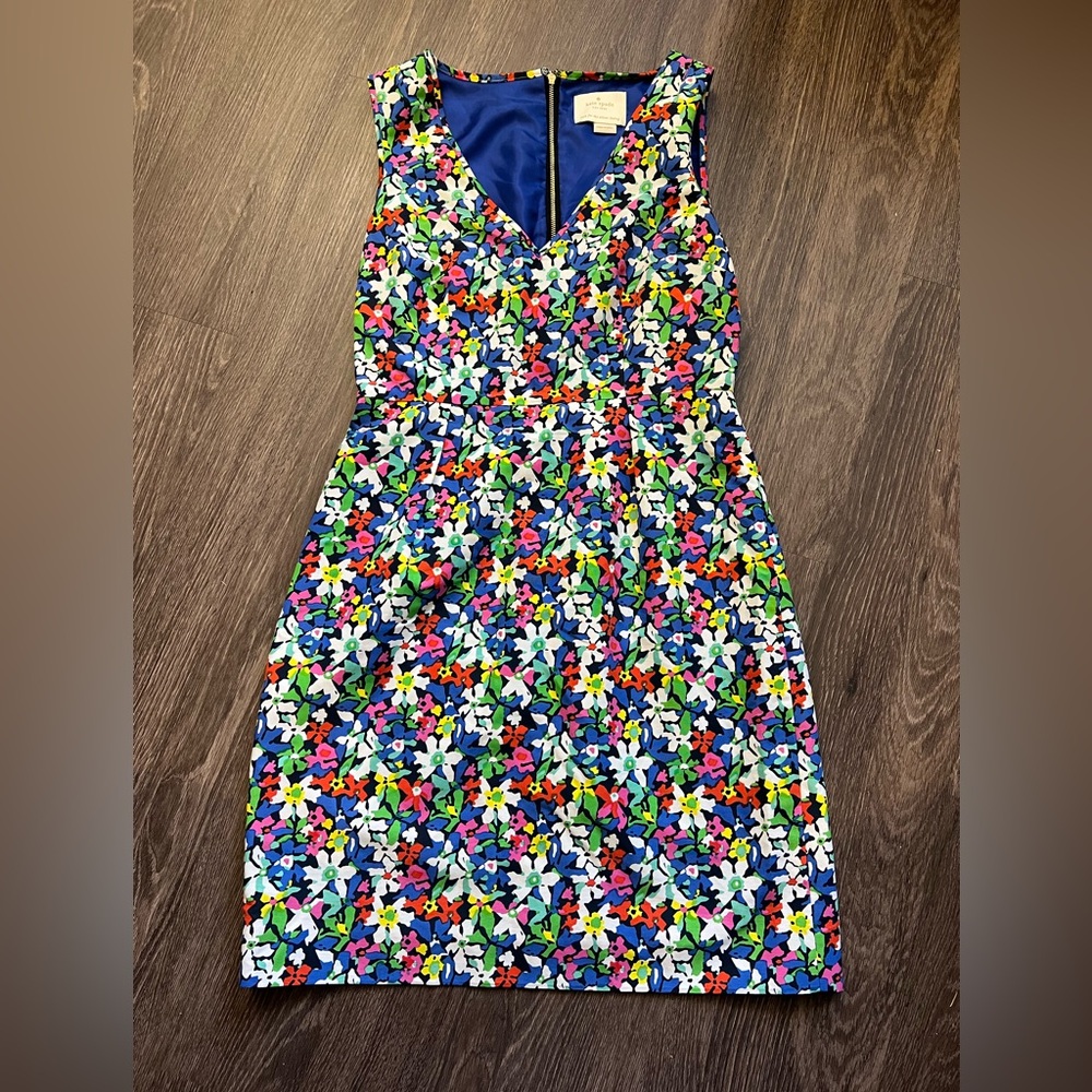 KATE SPADE Mira in Full Bloom Sleeveless Dress
Silk Blend Floral Dress Size 4 - Picture 3 of 15